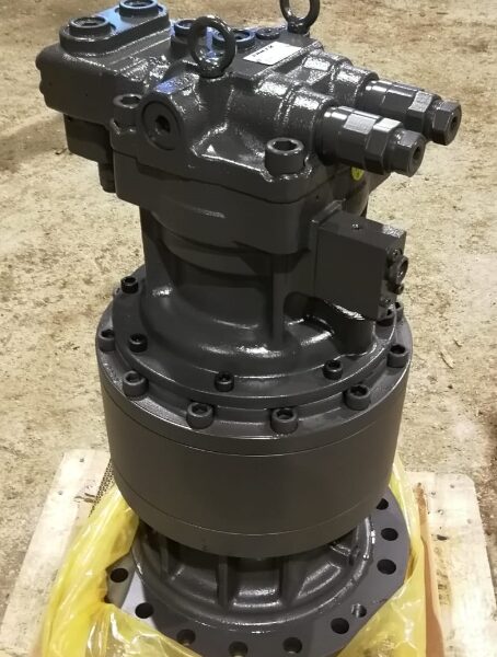 Hidromotors ar reduktoru