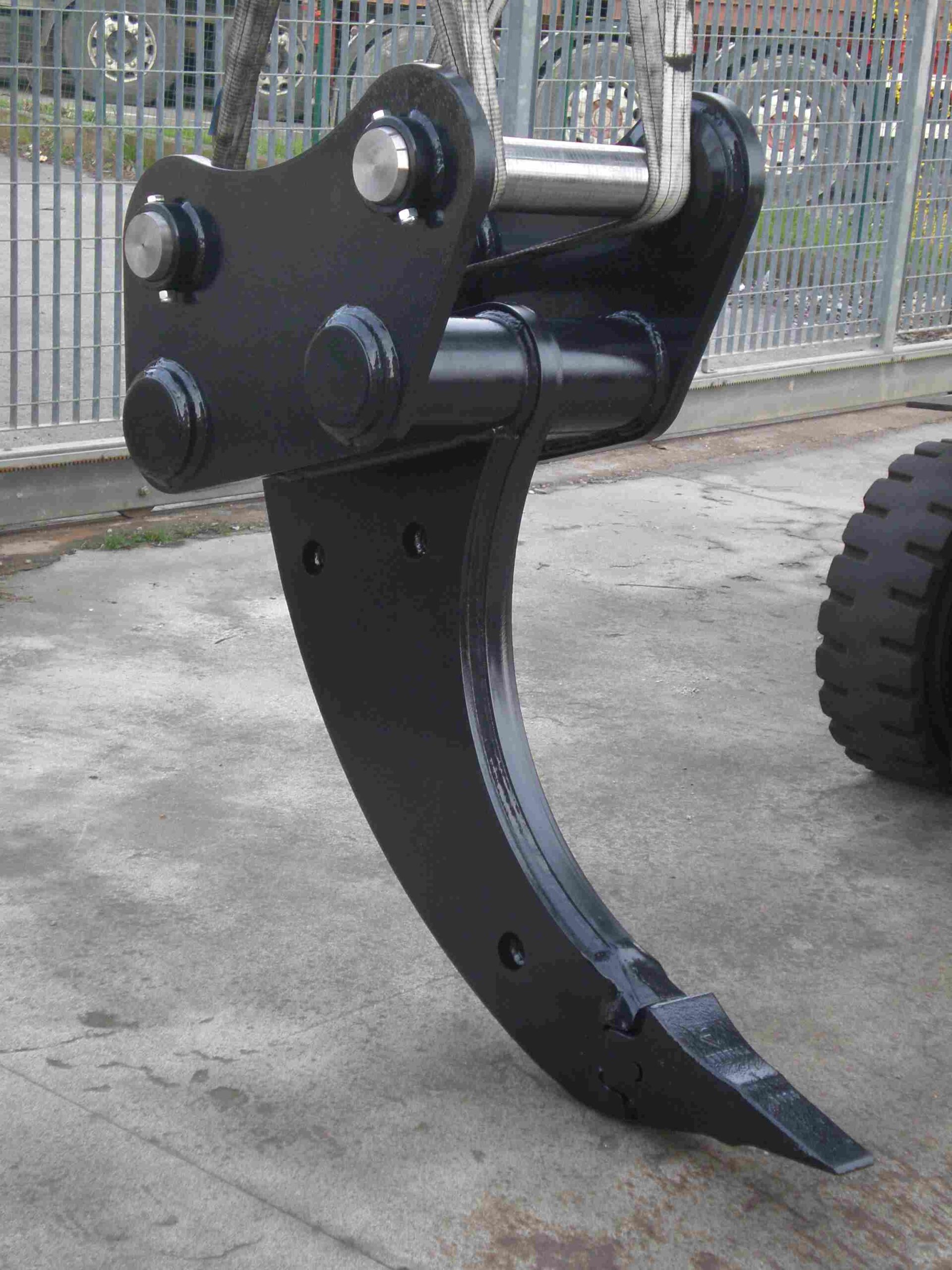 A65_66IRDIN.jpg Irdinātājs ar zobu 1200mm, 18-25t - Image 1