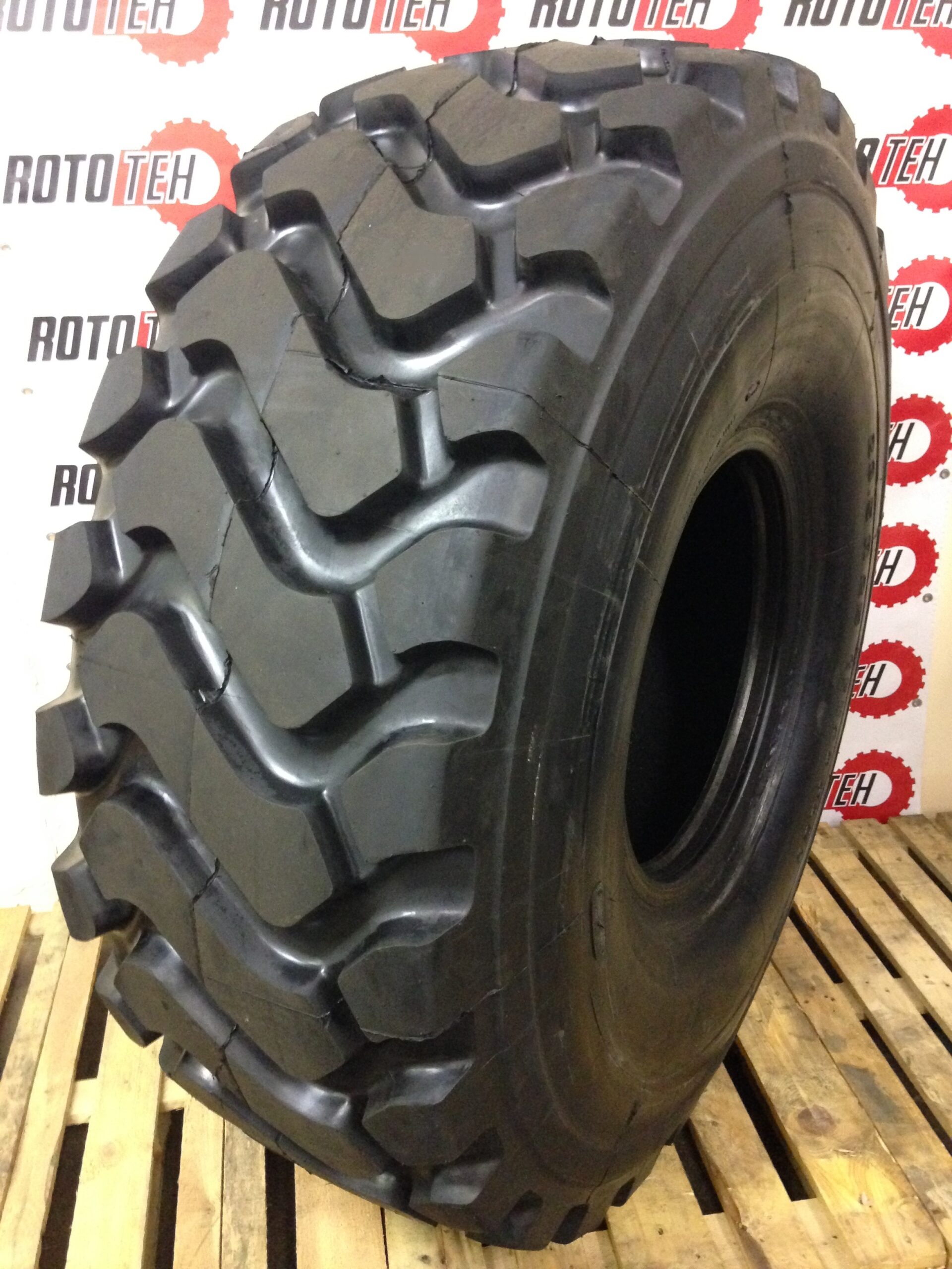 R2024XHA2.jpg 20R24 Gomme Piave GP-HA2 L3 riepa - Image 1